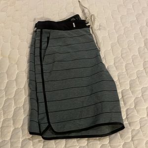 Vuori Cruise Boardshort EUC